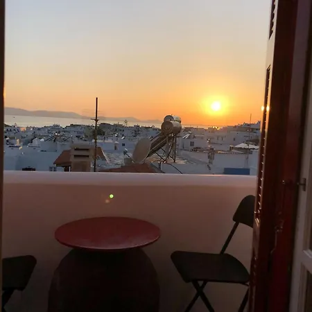 Cozy In Naxos Center דירה Naxos City