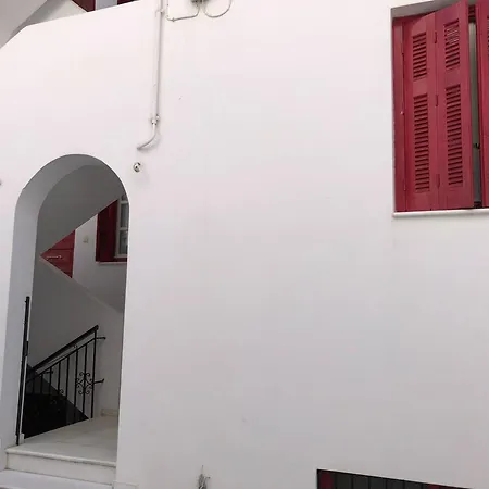 Cozy In Naxos Center דירה Naxos City